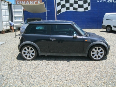 2004 MINI COOPER CHILLI for sale in Cairns, QLD