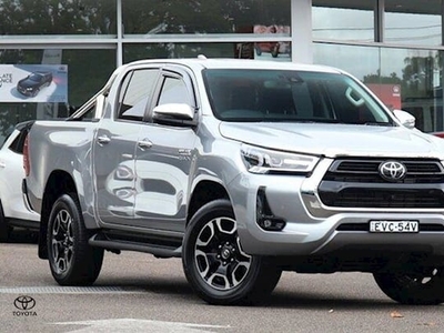 2022 Toyota Hilux SR5