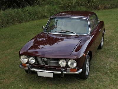 1972 alfa romeo 2000 gtv 5 sp manual 2d coupe