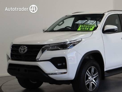 2022 Toyota Fortuner GXL Premium Interior GUN156R