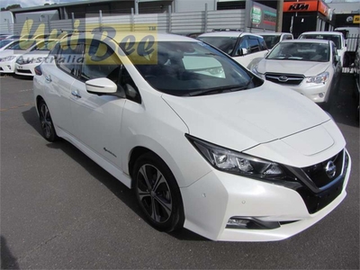 2018 Nissan Leaf Hatchback G ZE1