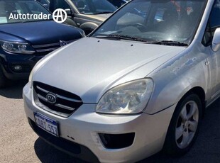 2009 Kia Rondo EX UN