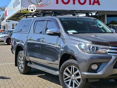 2015 Toyota Hilux SR5 (4X4) GUN126R