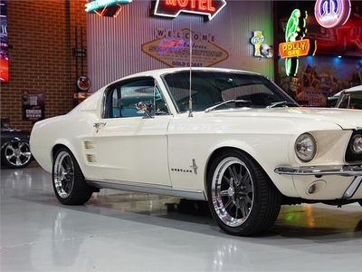 1967 ford mustang 2+2 automatic fastback - coupe
