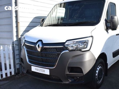 2023 Renault Master Pro Low Roof SWB AMT 110kW
