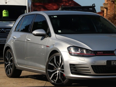 2015 Volkswagen Golf GTI Performance Hatchback