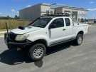 2012 Toyota Hilux KUN26R MY12 SR Extra Cab White Manual Cab Chassis