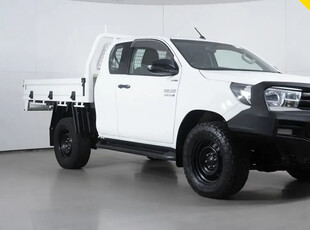 2017 Toyota Hilux SR Cab Chassis Extra Cab