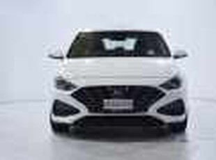 2021 Hyundai i30 PD.V4 MY22 Elite White 6 Speed Sports Automatic Hatchback