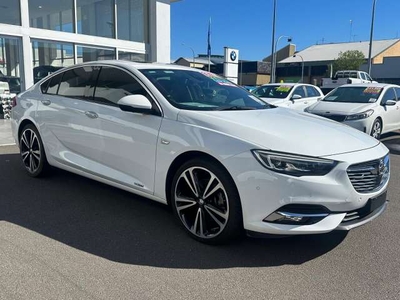 2018 HOLDEN CALAIS V for sale in Tamworth, NSW