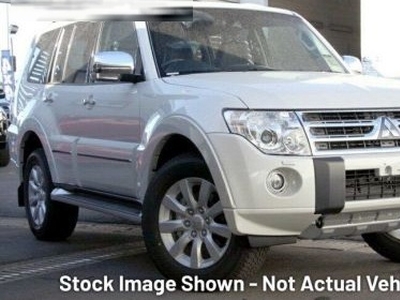 2010 Mitsubishi Pajero Exceed LWB (4X4) Automatic