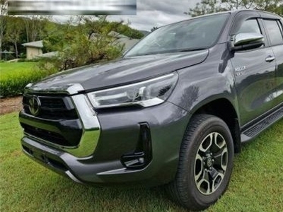 2023 Toyota Hilux SR5 + Premium Interior (4X4) Automatic