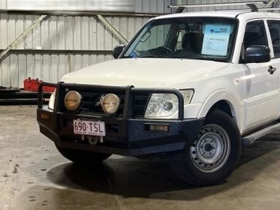 2009 Mitsubishi Pajero GL LWB (4X4) Manual