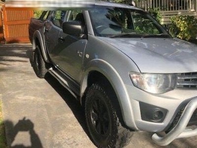 2012 Mitsubishi Triton GL-R Automatic