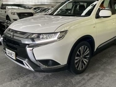 2018 Mitsubishi Outlander ES 7 Seat (2WD) Automatic