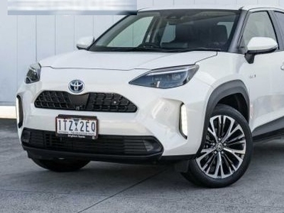 2021 Toyota Yaris Cross Urban Hybrid (two-Tone) Automatic