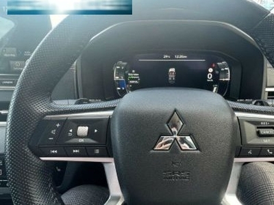 2022 Mitsubishi Outlander Exceed 7 Seat (awd) Automatic