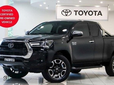 2022 Toyota HILUX SR5