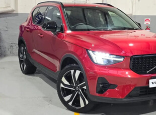 2023 Volvo XC40 Ultimate B4 Dark Wagon