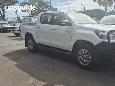 2015 Toyota Hilux SR (4X4) GUN126R