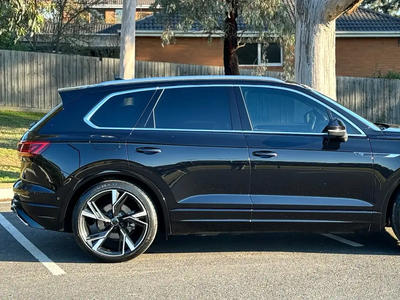 2022 Volkswagen Touareg 210TDI R-Line Wagon