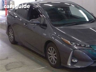 2018 Toyota Prius SEDAN