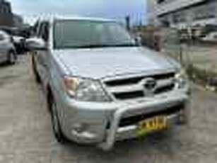 2006 Toyota Hilux GGN15R SR5 Silver, Chrome 5 Speed Automatic Utility