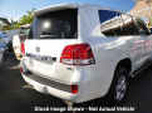 2010 Toyota Landcruiser VDJ200R 09 Upgrade Sahara (4x4) White 6 Speed Automatic Wagon