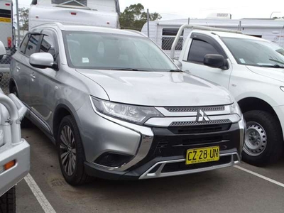 2018 MITSUBISHI OUTLANDER ES for sale in Nowra, NSW