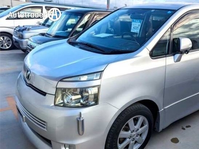 2009 Toyota Voxy 8 seater 8 seater