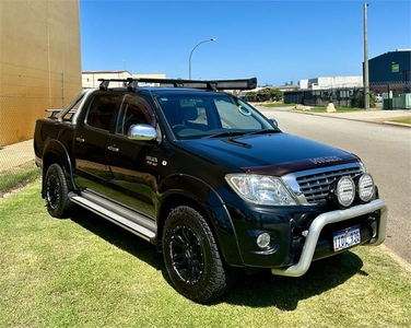 2010 Toyota Hilux DUAL CAB P/UP SR5 (4x4) GGN25R 09 UPGRADE