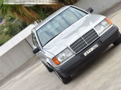 1989 Mercedes-Benz 260 E Automatic
