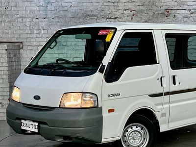 2001 Ford Econovan Van