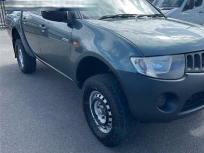 2009 Mitsubishi Triton GLX Automatic