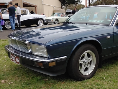 1989 jaguar sovereign xj40 sedan