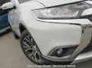 2017 Mitsubishi Outlander ZK MY17 LS Safety Pack (4x4) 7 Seats White 6 Speed Automatic Wagon
