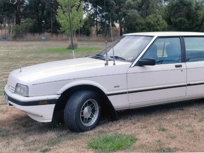1986 ford falcon xf sedan