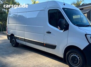 2022 Renault Master