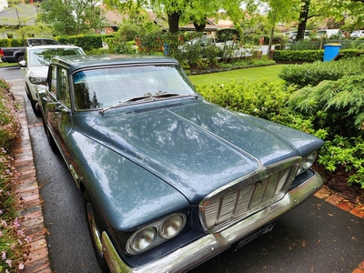 1962 chrysler valiant s sedan