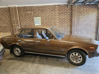 1981 toyota corona xt 130 sedan
