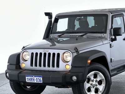 2014 Jeep Wrangler Unlimited Sport Softtop