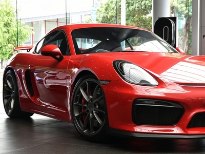 2016 Porsche Cayman GT4 Coupe