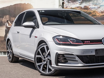 2017 Volkswagen Golf GTI Performance Edition 1 Hatchback