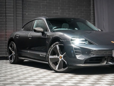 2021 Porsche Taycan 4S Sedan