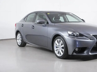 2013 Lexus IS IS300h Luxury Sedan