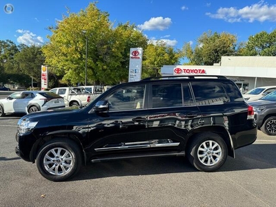 2020 Toyota LANDCRUISER Sahara