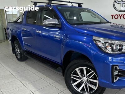 2020 Toyota Hilux SR5 4x4 Double-Cab Pick-Up