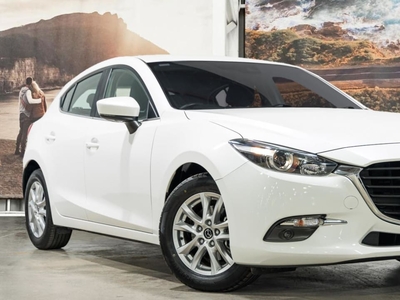 2018 Mazda 3 Touring Hatchback