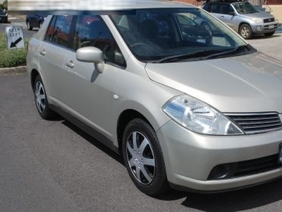 2010 Nissan Tiida ST Automatic