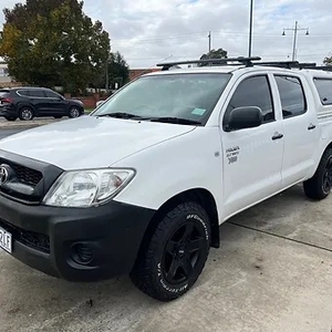 2010 TOYOTA HILUX WORKMATE for sale in Bendigo, VIC
